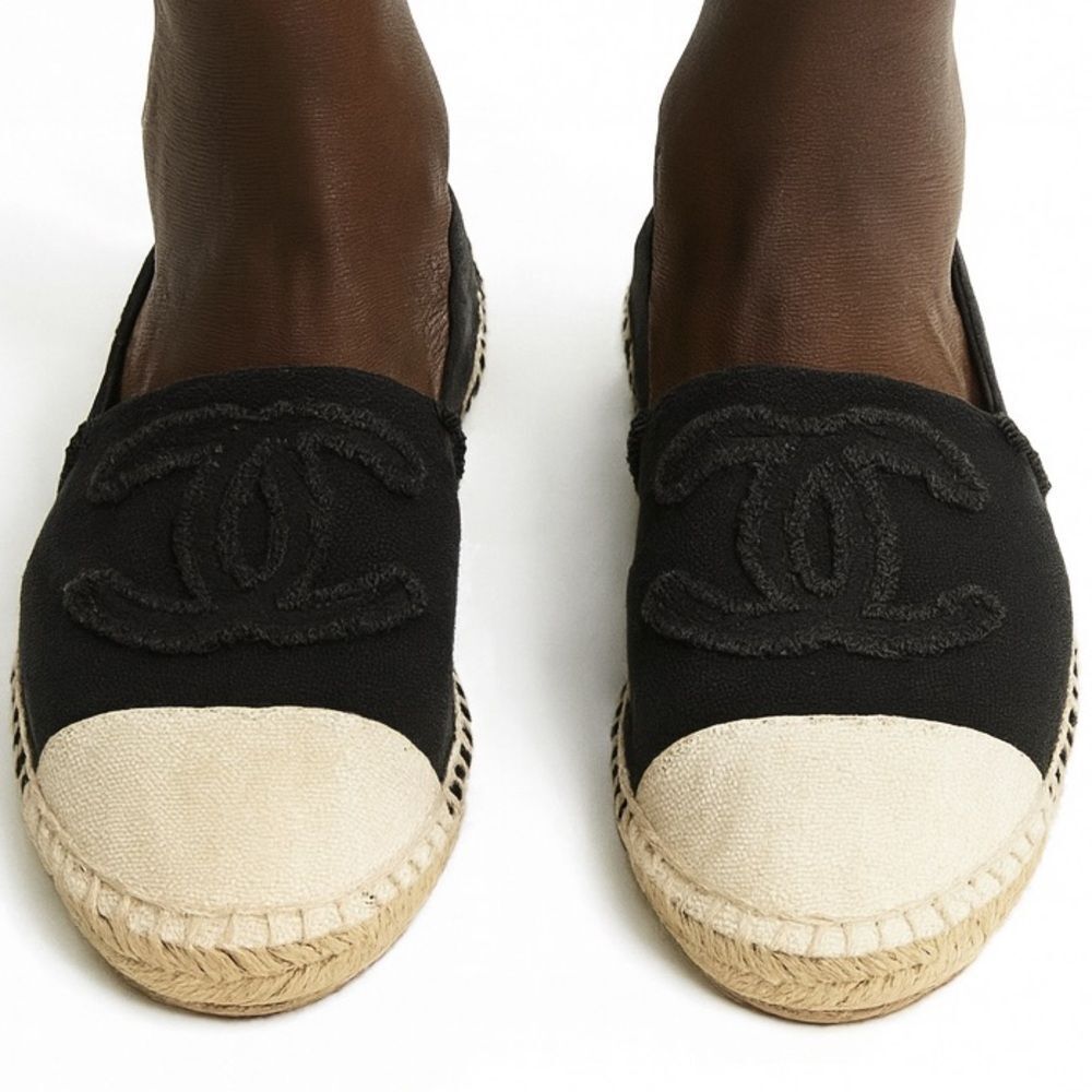 CHANEL CC :Logo Black & Beige Two Tone Espadrilles IT38